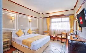 Maanzoni 680 Hotel
